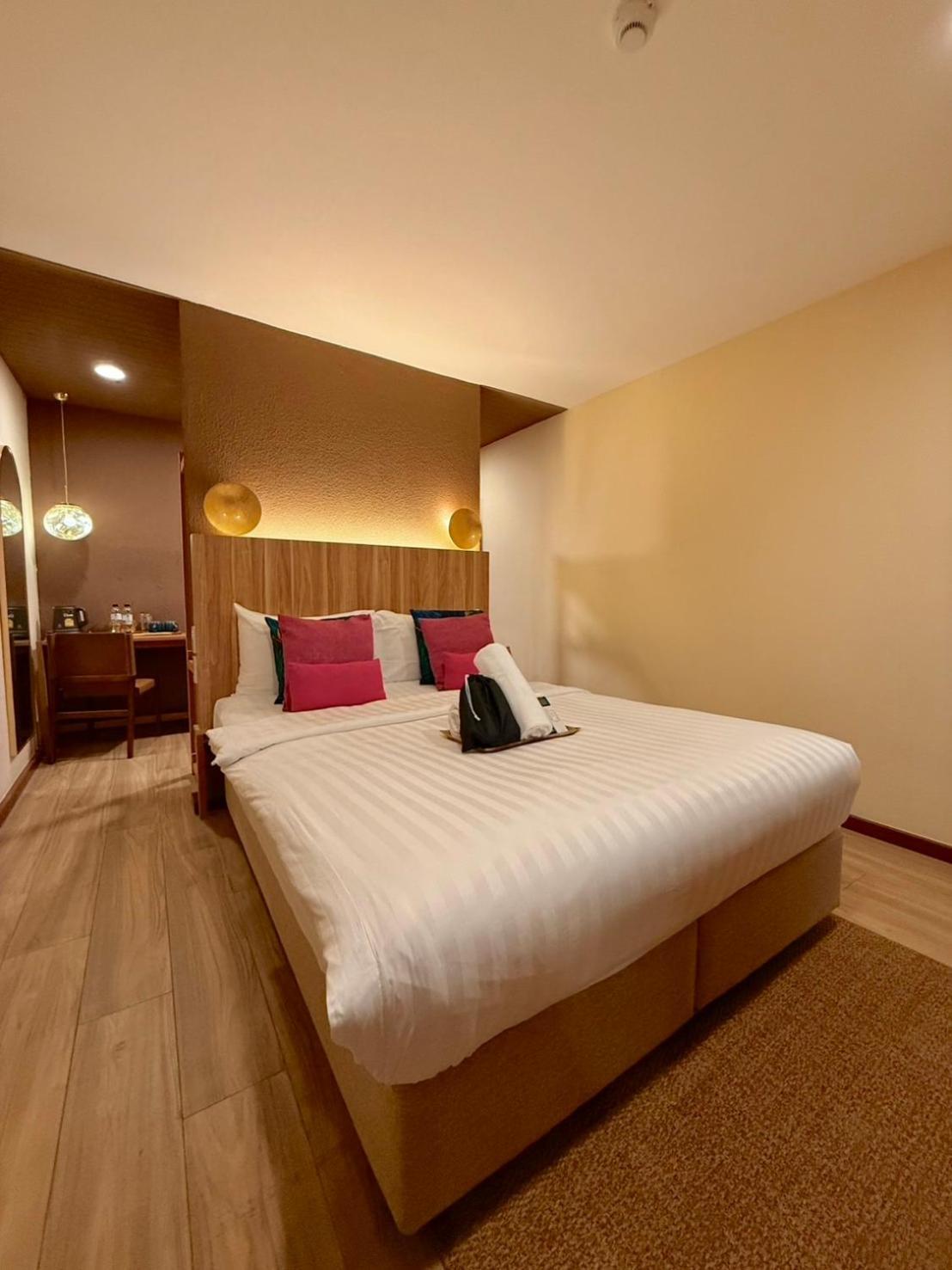 Mybed Chonburi Hotel Exterior photo