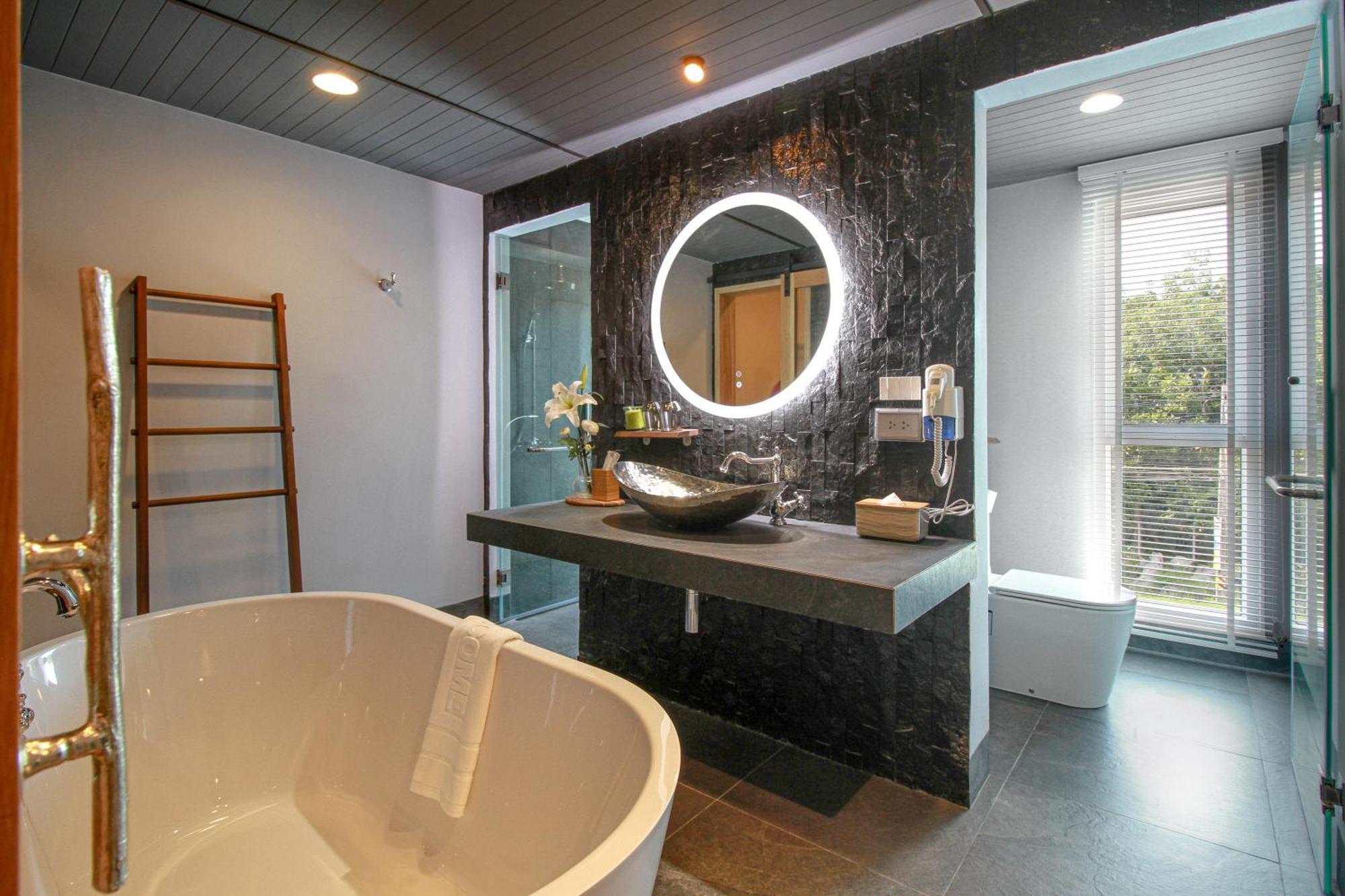 Mybed Chonburi Hotel Exterior photo